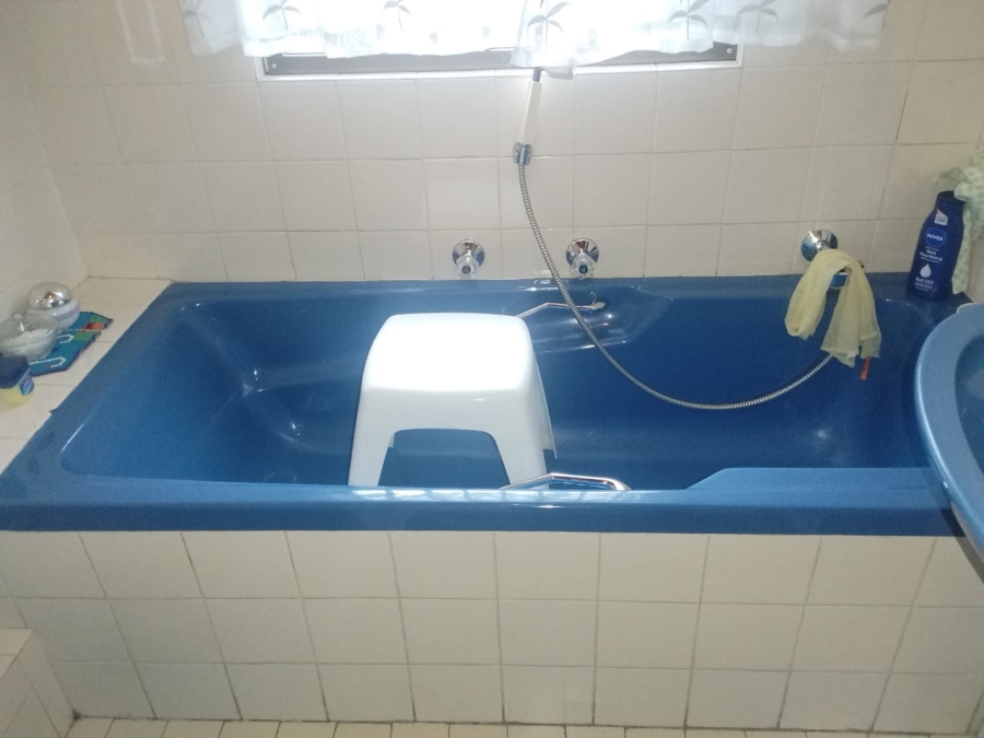 To Let 3 Bedroom Property for Rent in Montana Western Cape